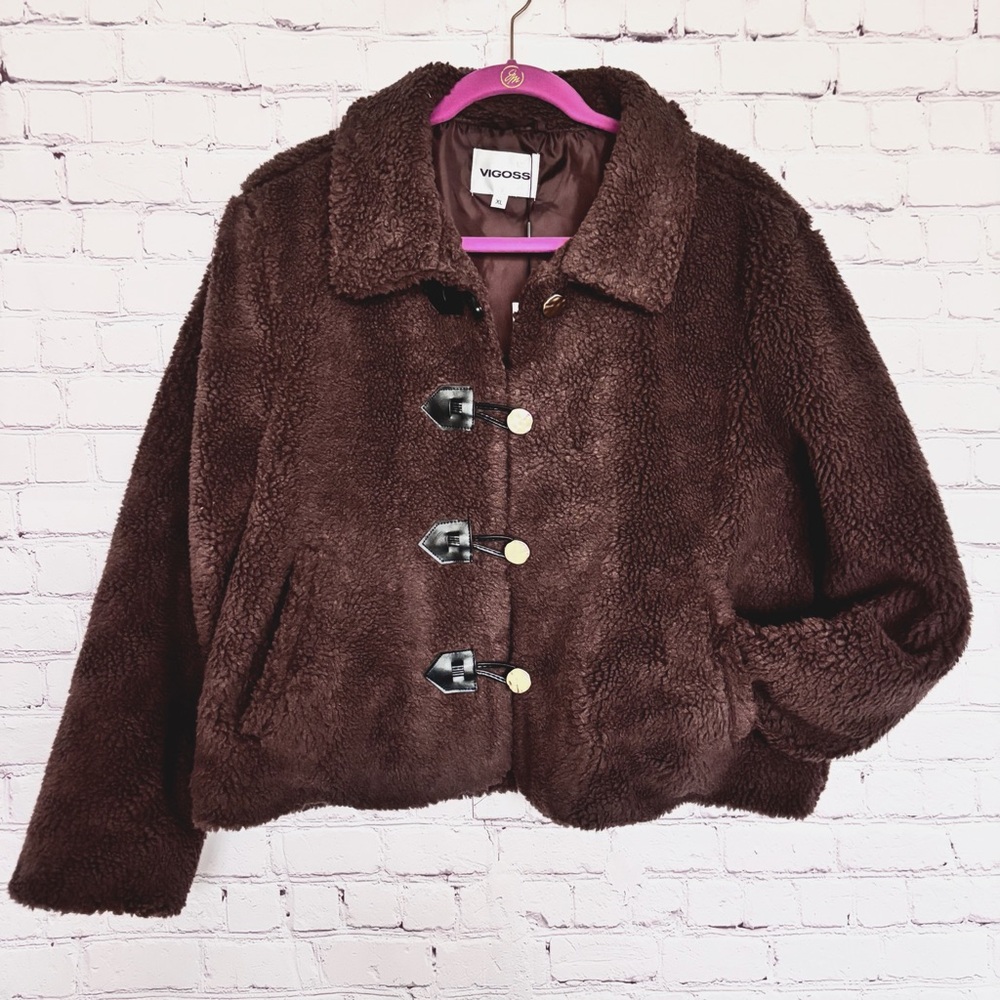 VIGOSS Brown Cropped Plush Sherpa Teddy Toggle Jacket--NWT--XL (Juniors)